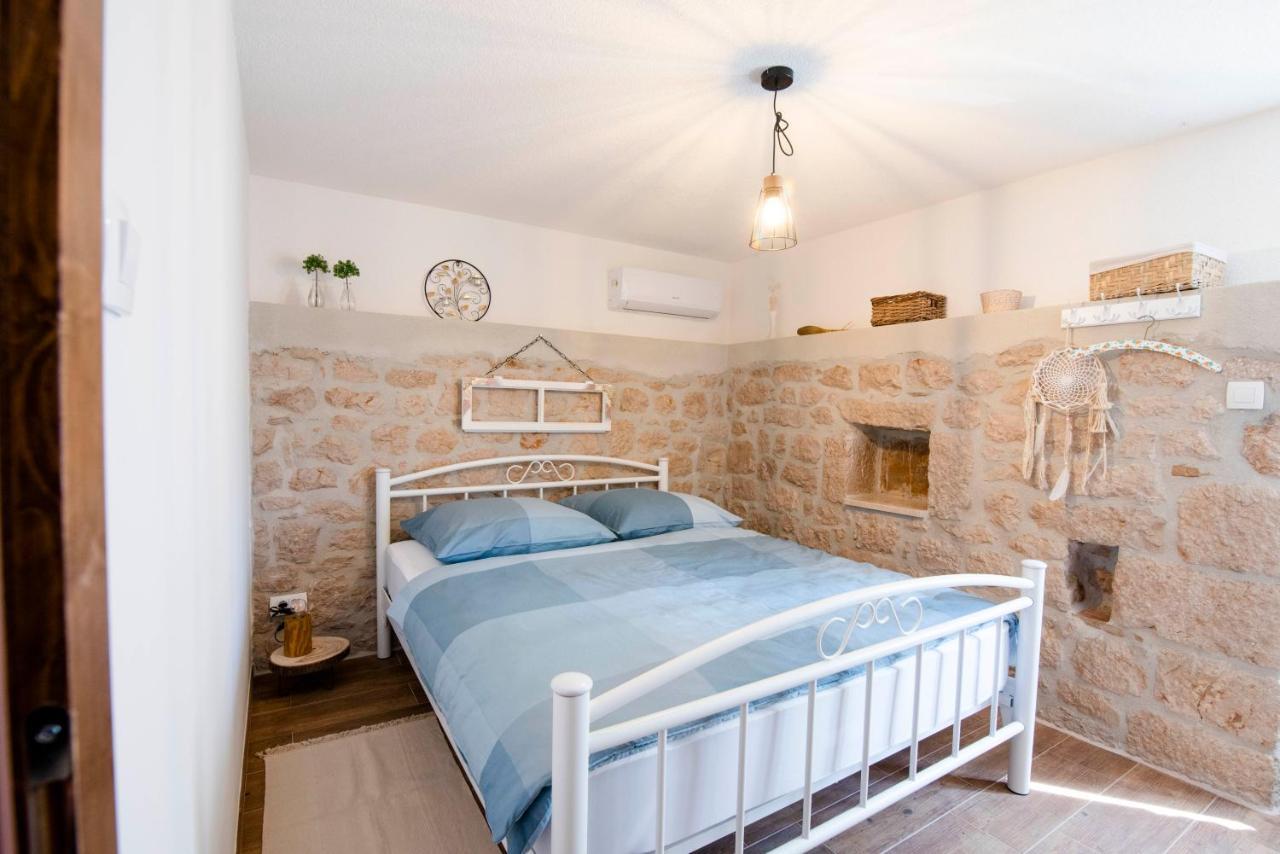 Villa Vita Trilj Bagian luar foto