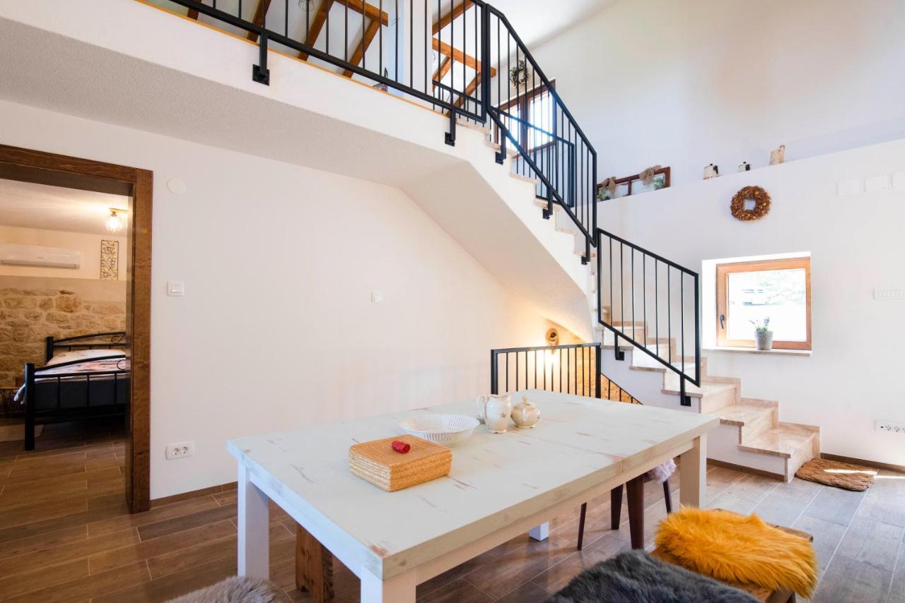 Villa Vita Trilj Bagian luar foto