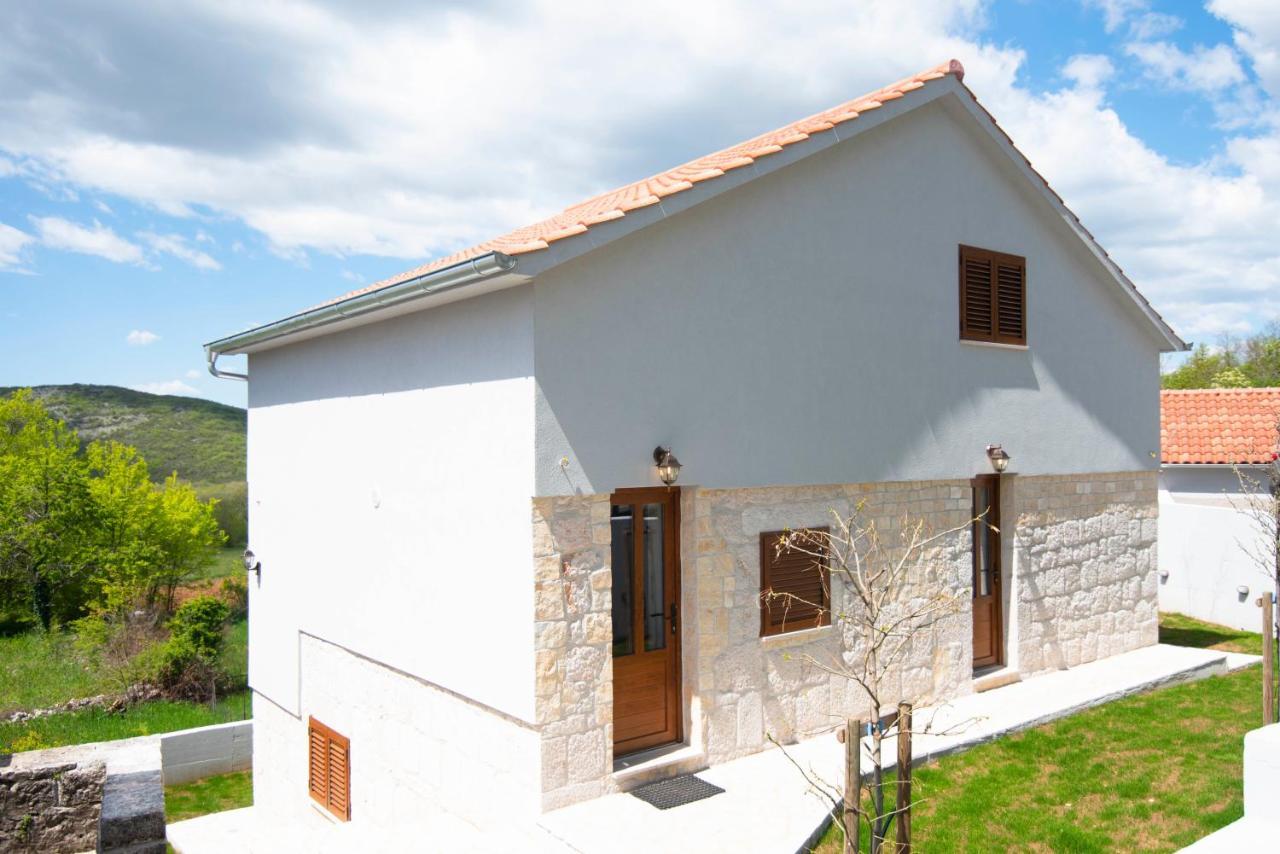 Villa Vita Trilj Bagian luar foto
