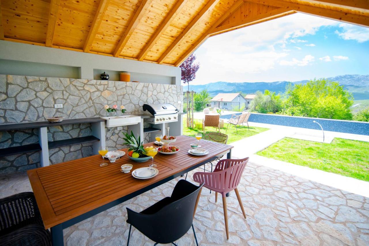 Villa Vita Trilj Bagian luar foto