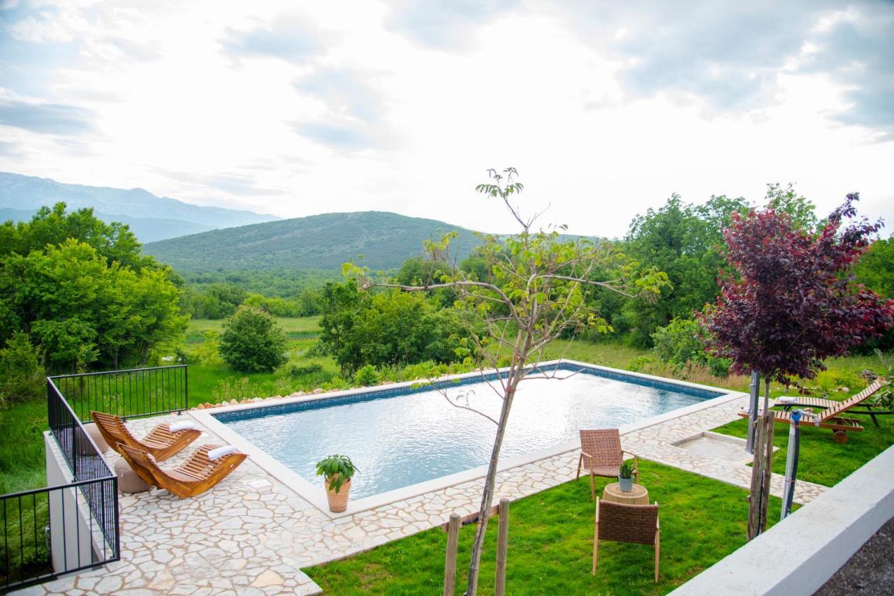 Villa Vita Trilj Bagian luar foto