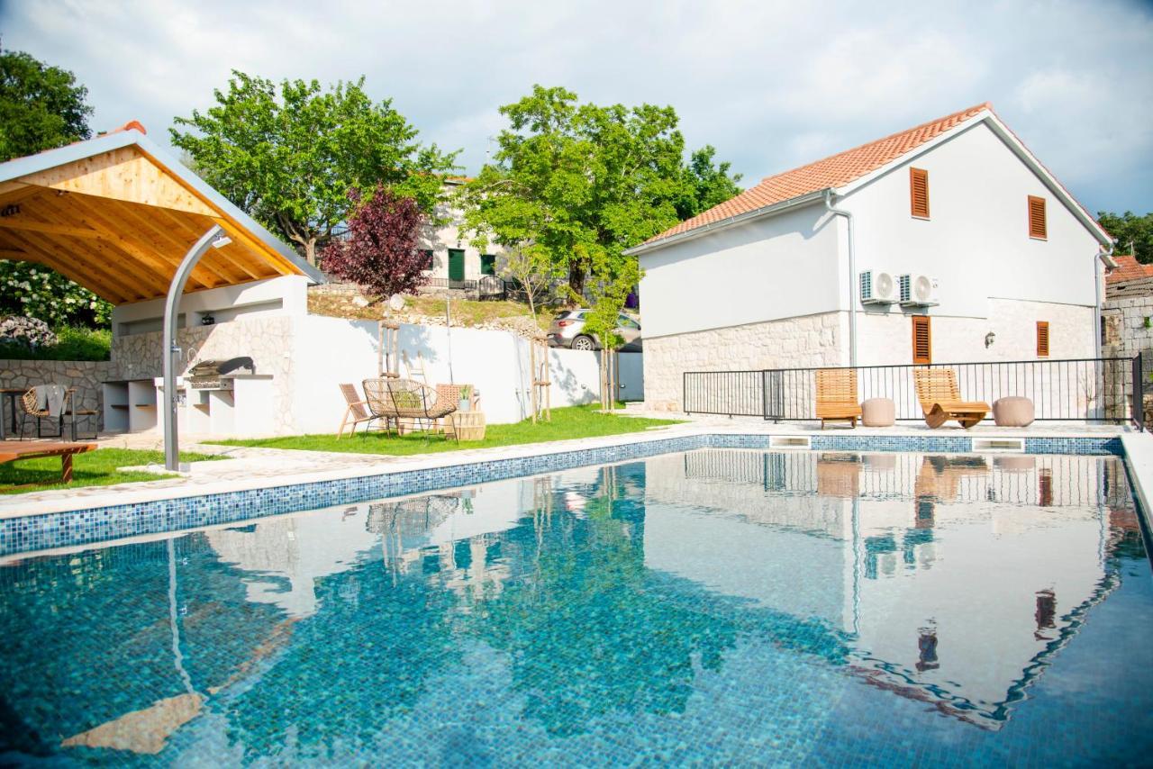 Villa Vita Trilj Bagian luar foto
