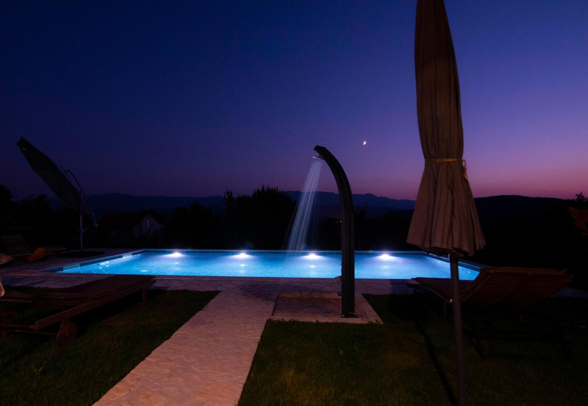 Villa Vita Trilj Bagian luar foto