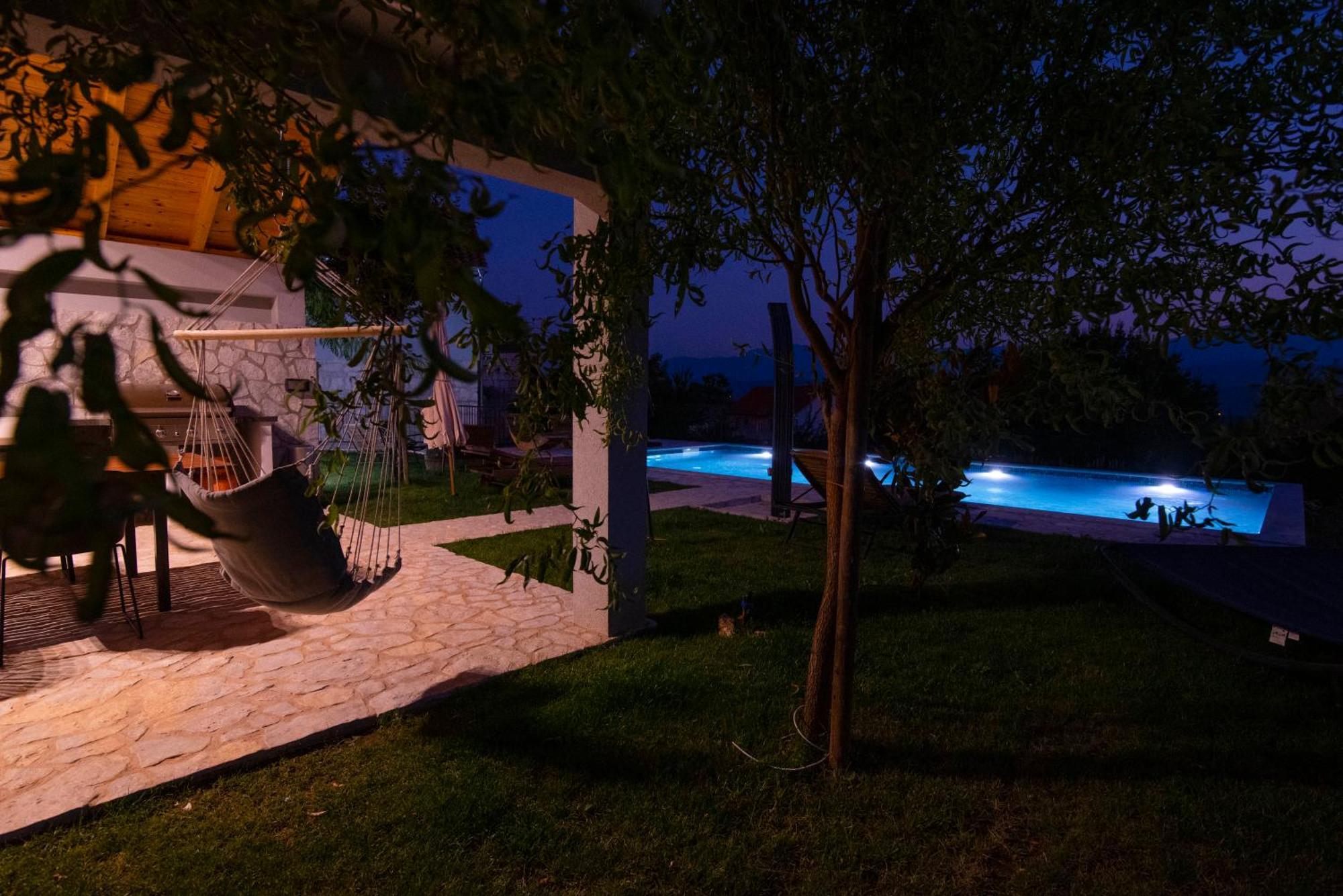 Villa Vita Trilj Bagian luar foto